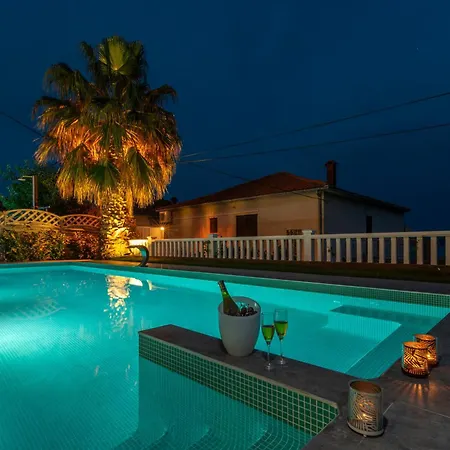 Ana Ii Aparthotel 3*